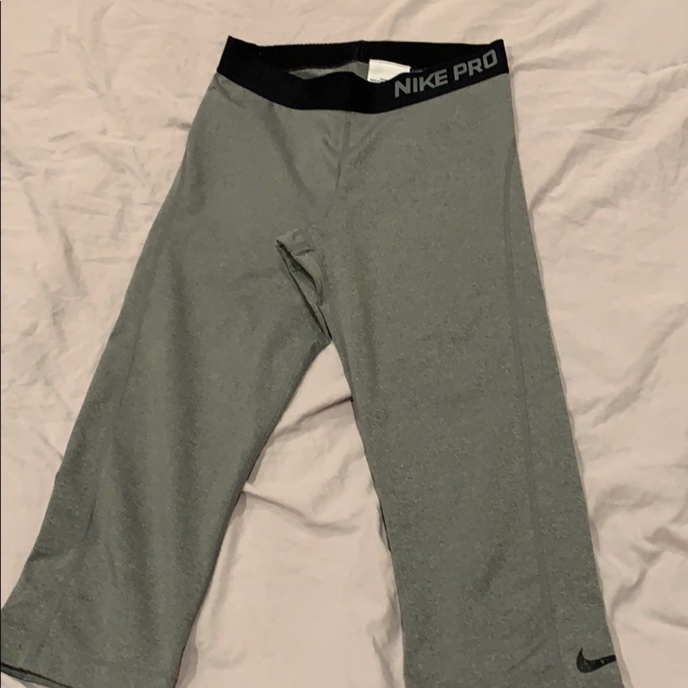 Gray Nike leggings
